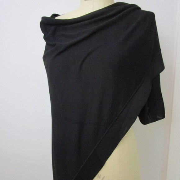 Les Copains Bamboo Viscose One Sleeve Layover Wrap Shawl Coverup Poncho Black - Picture 2 of 11
